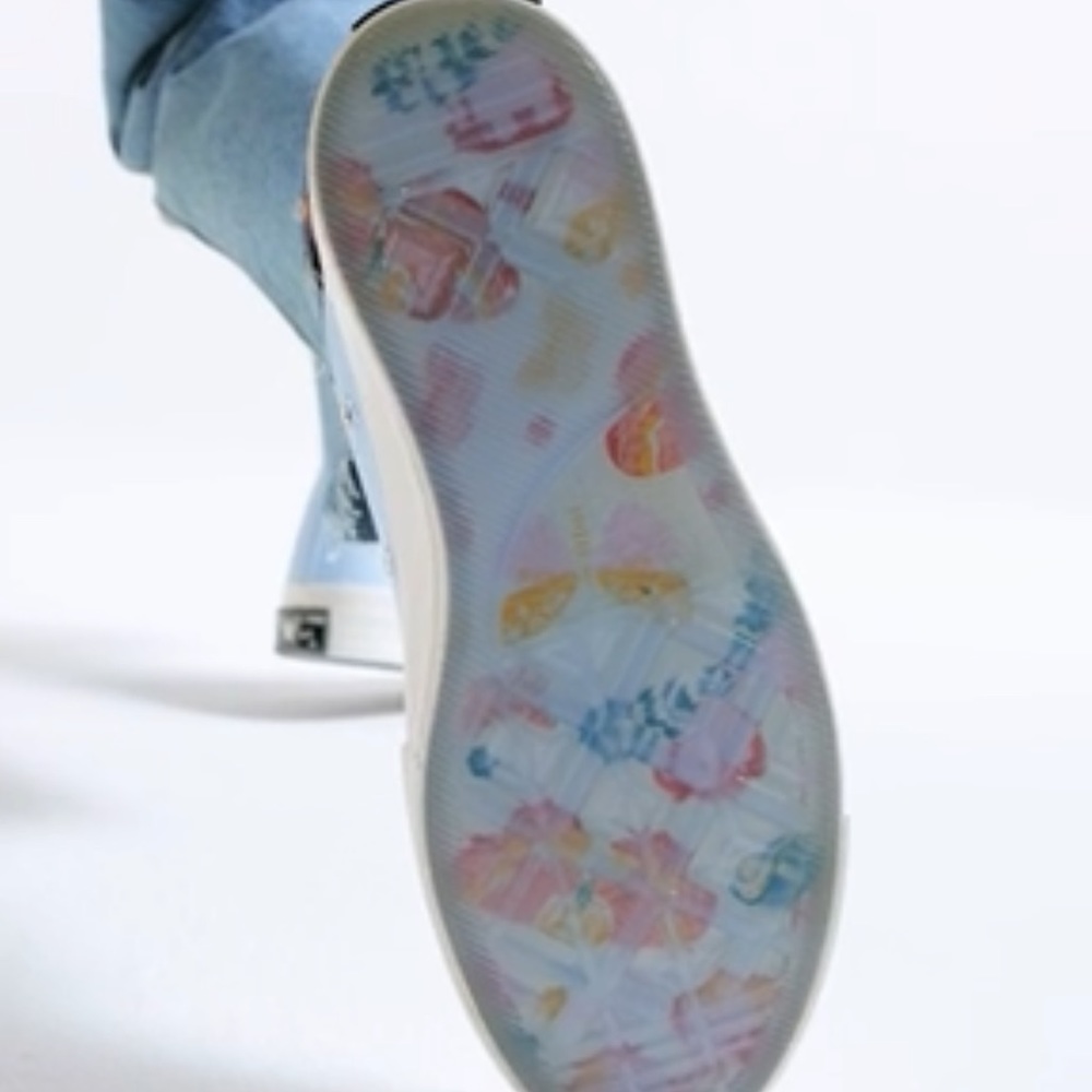 Light Blue Converse - Picture 7 of 8